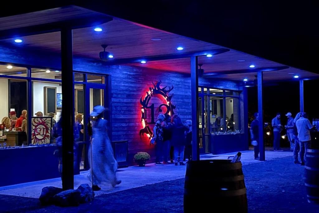 12 Fires Luxury Glamping With Heating #1 Hotel Johnson City Exterior photo