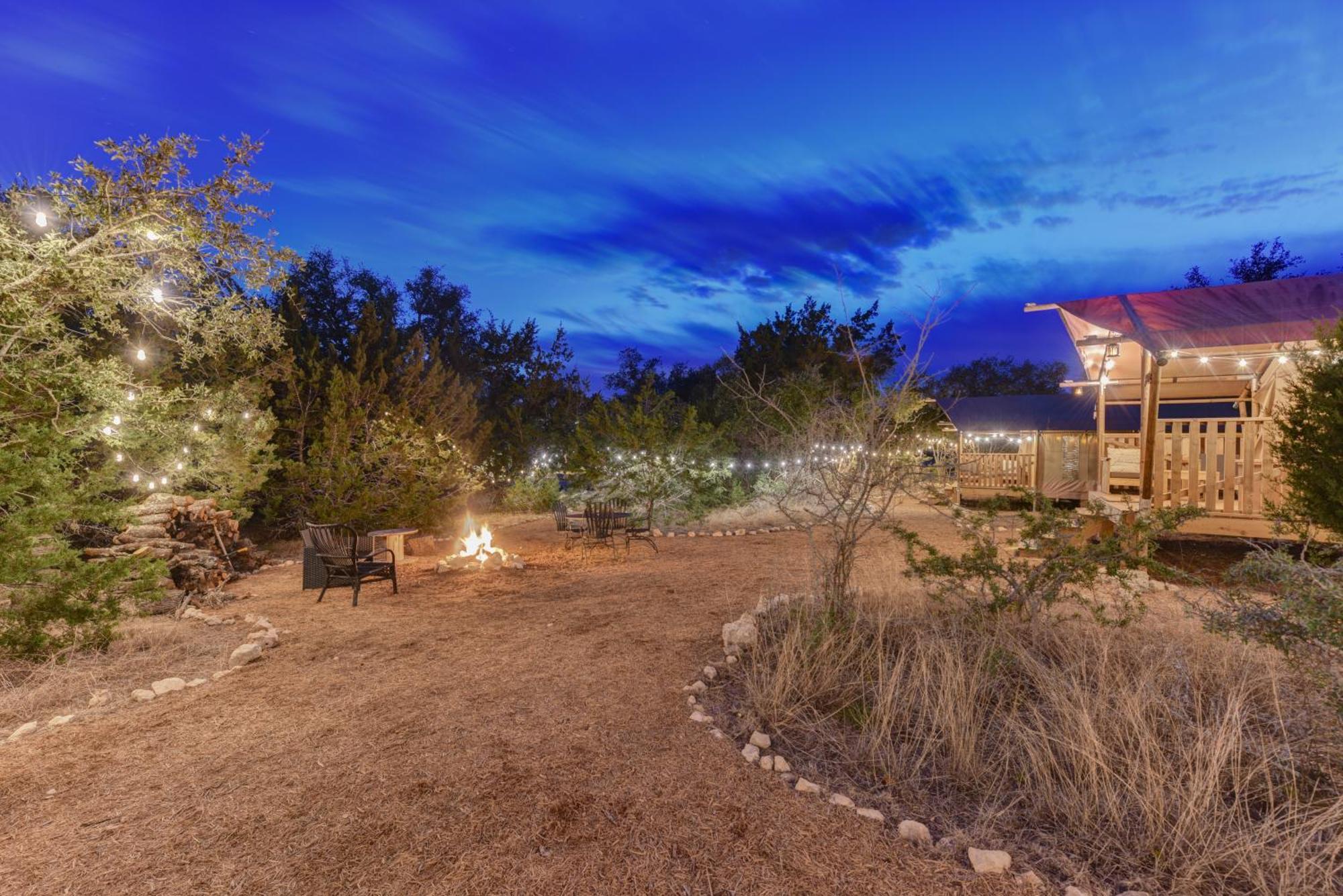 12 Fires Luxury Glamping With Heating #1 Hotel Johnson City Exterior photo